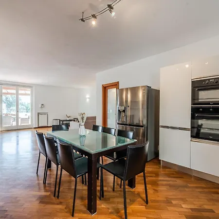 Apartamento Il Teatro Sul Mare, Terrazza Panoramica, Barbecue E Cinema Tra Lerici E Cinque Terre *